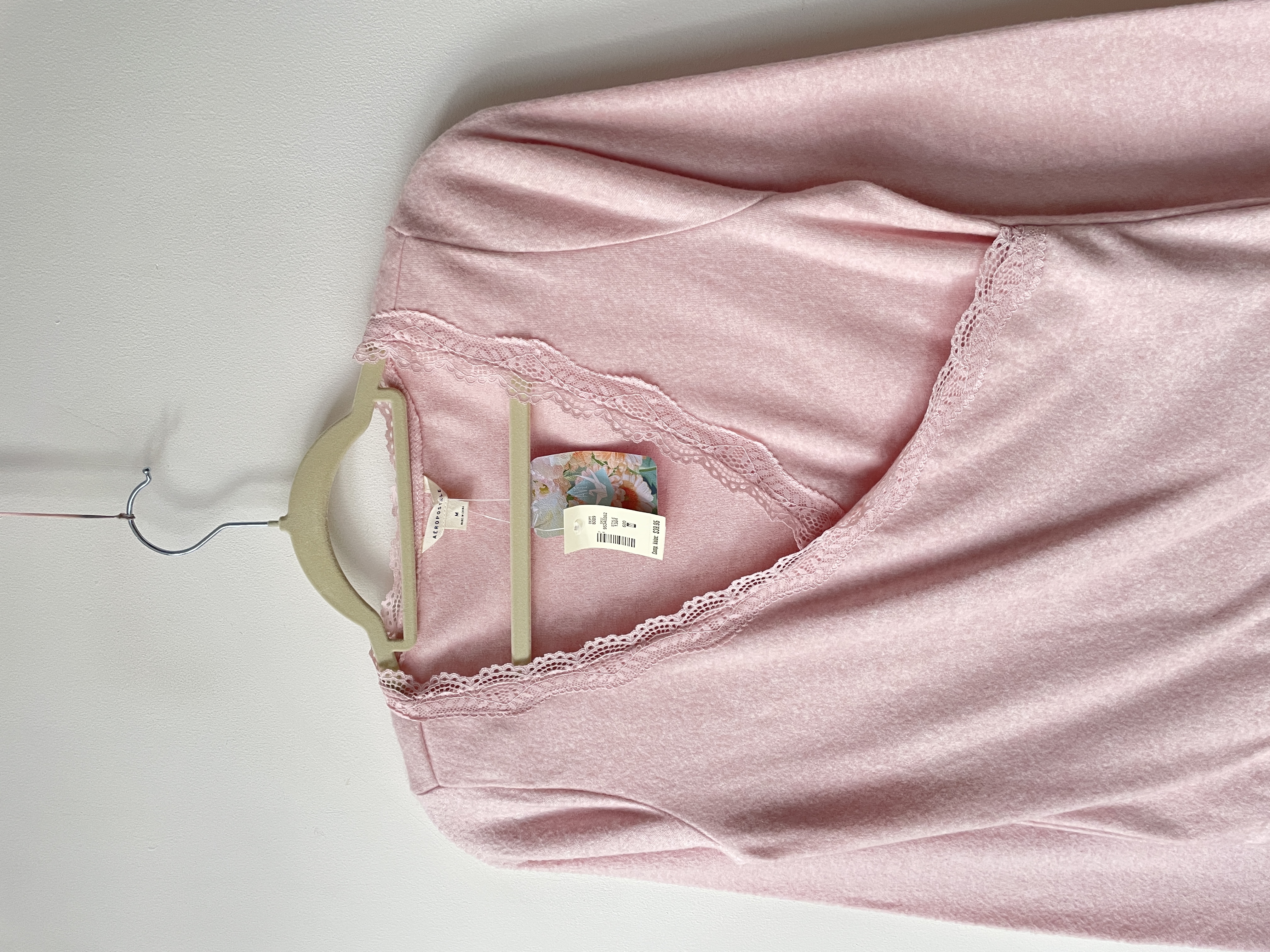 Polera rosa. Talla: M 2