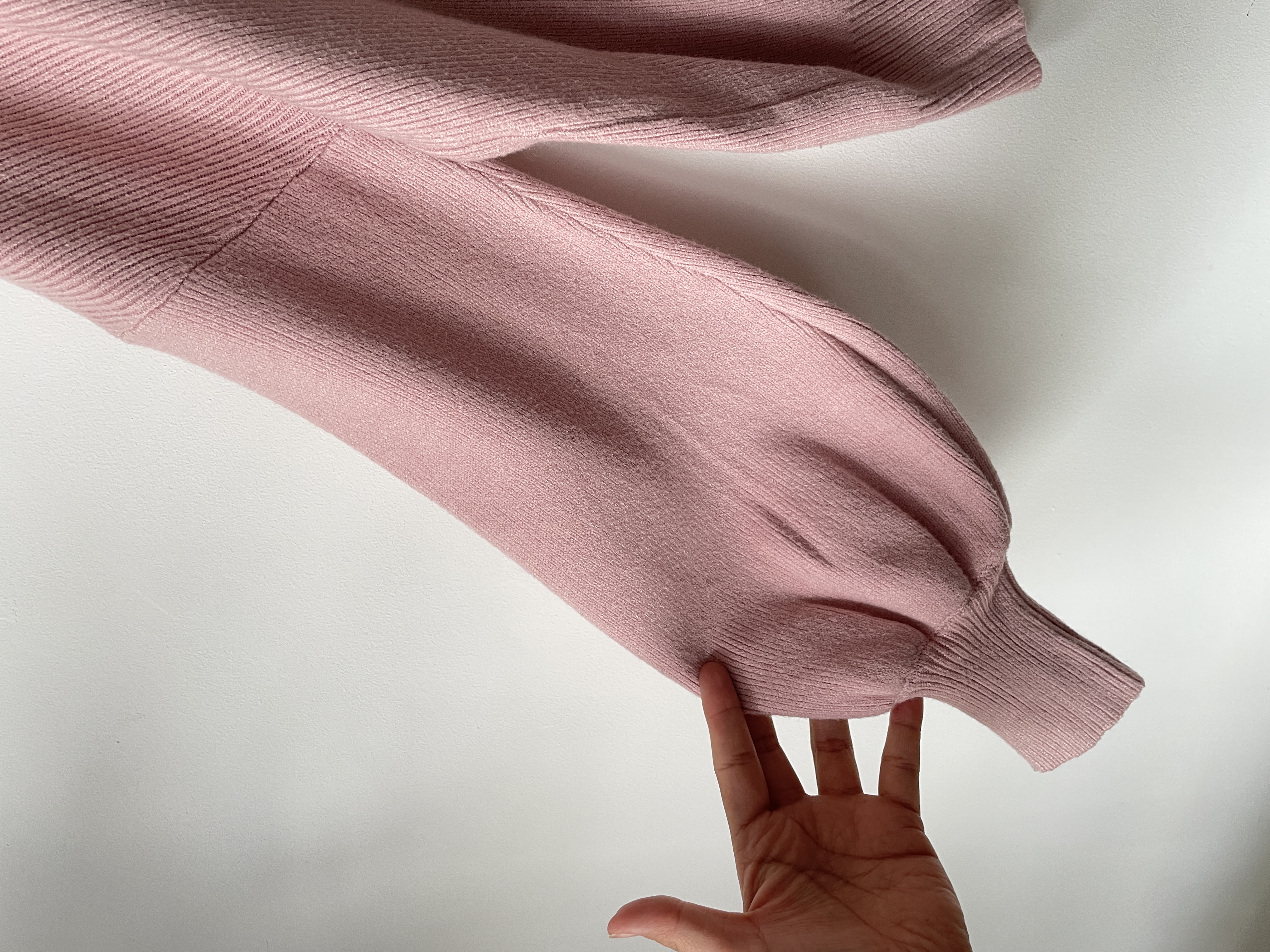 Sweater globo rosa. Talla: S oversized 3