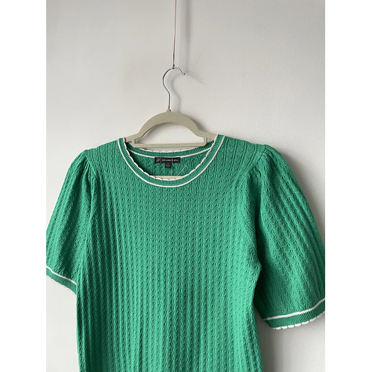 Polera farol verde. Talla: S