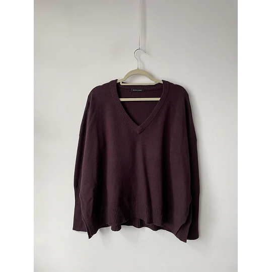 Sweater uva. Talla: S oversized