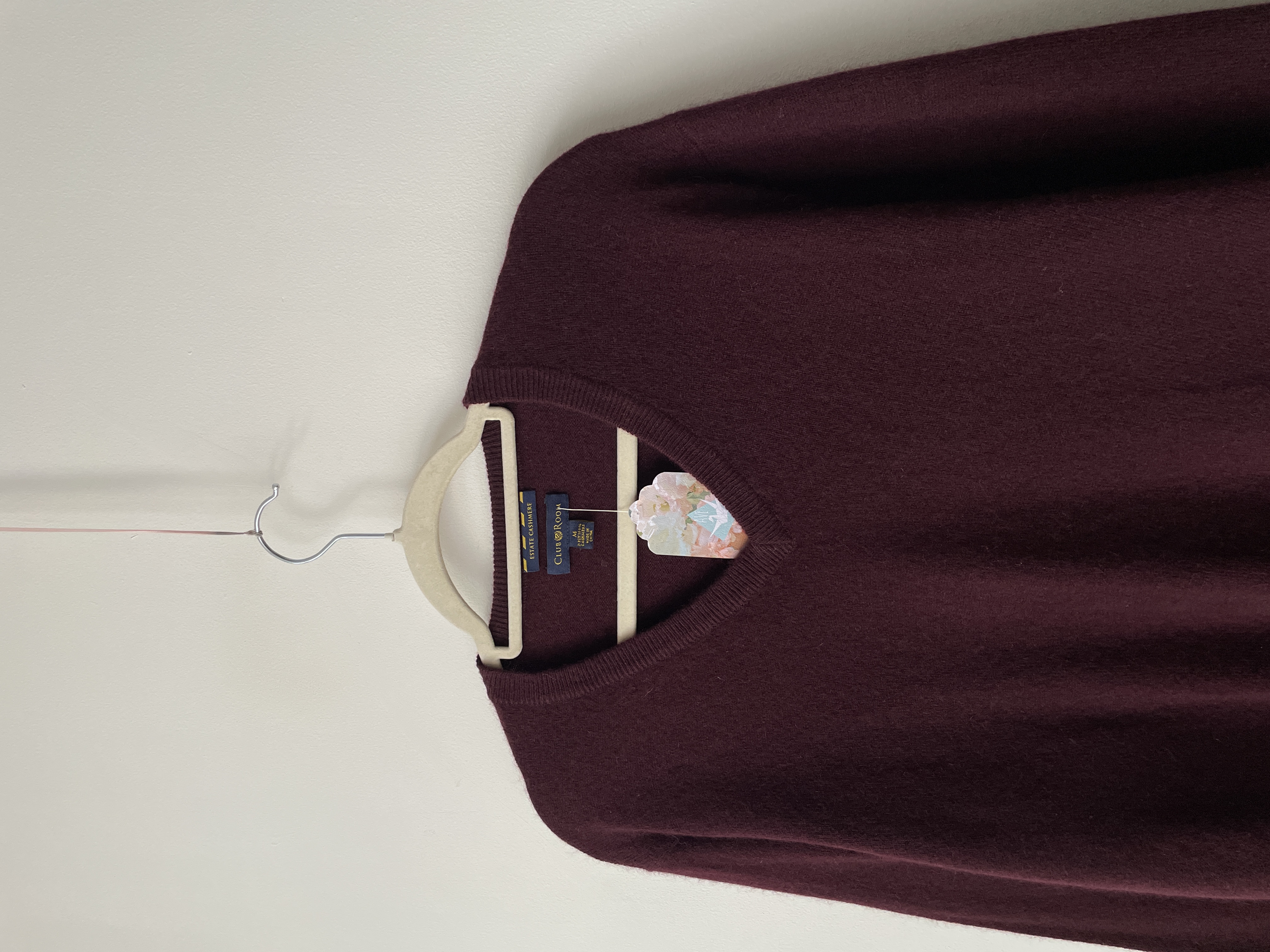 Sweater burdeo cachemira. Talla: M Hombre  2