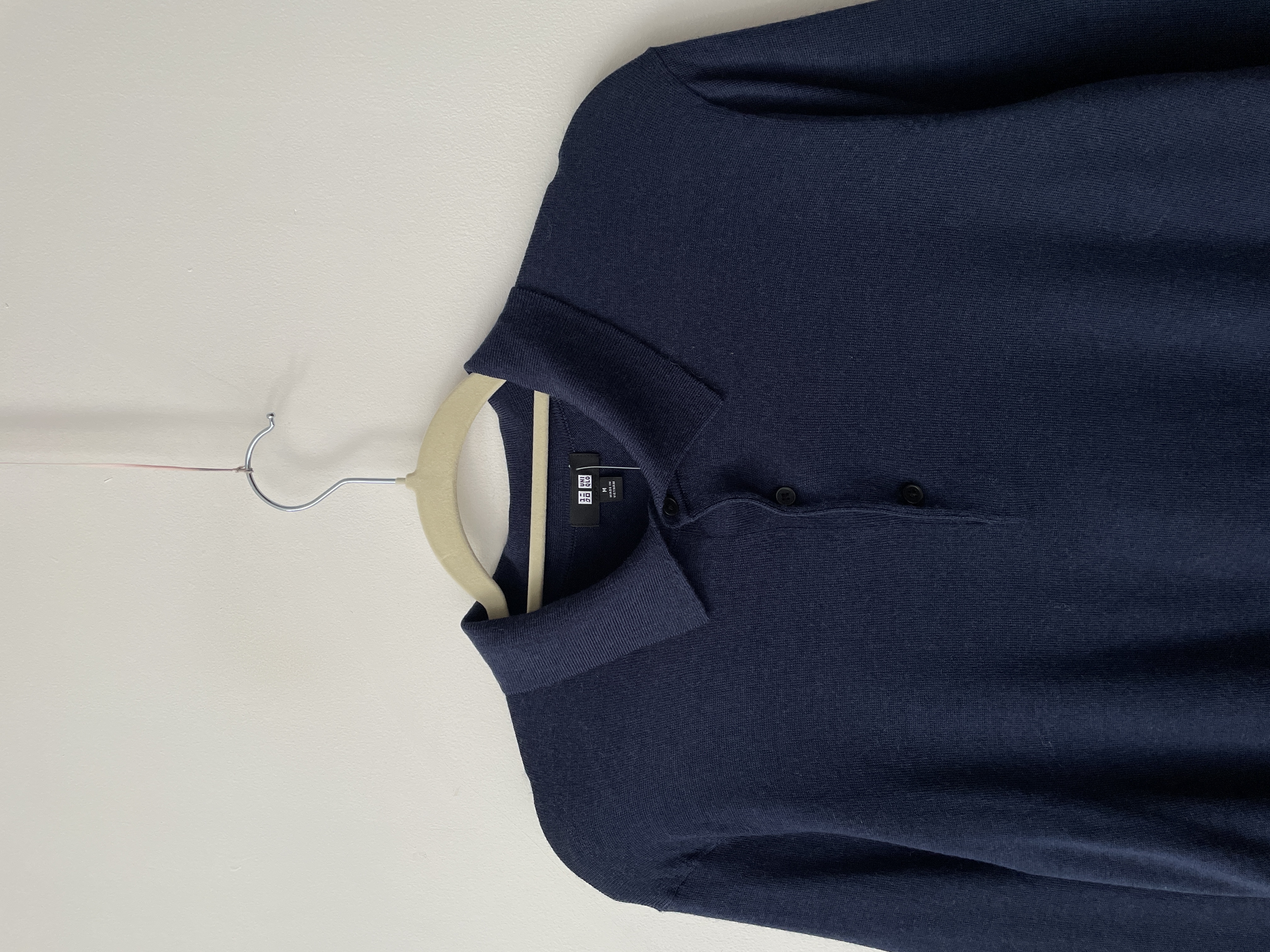 Sweater uniqlo lana merino. Talla: M hombre 2