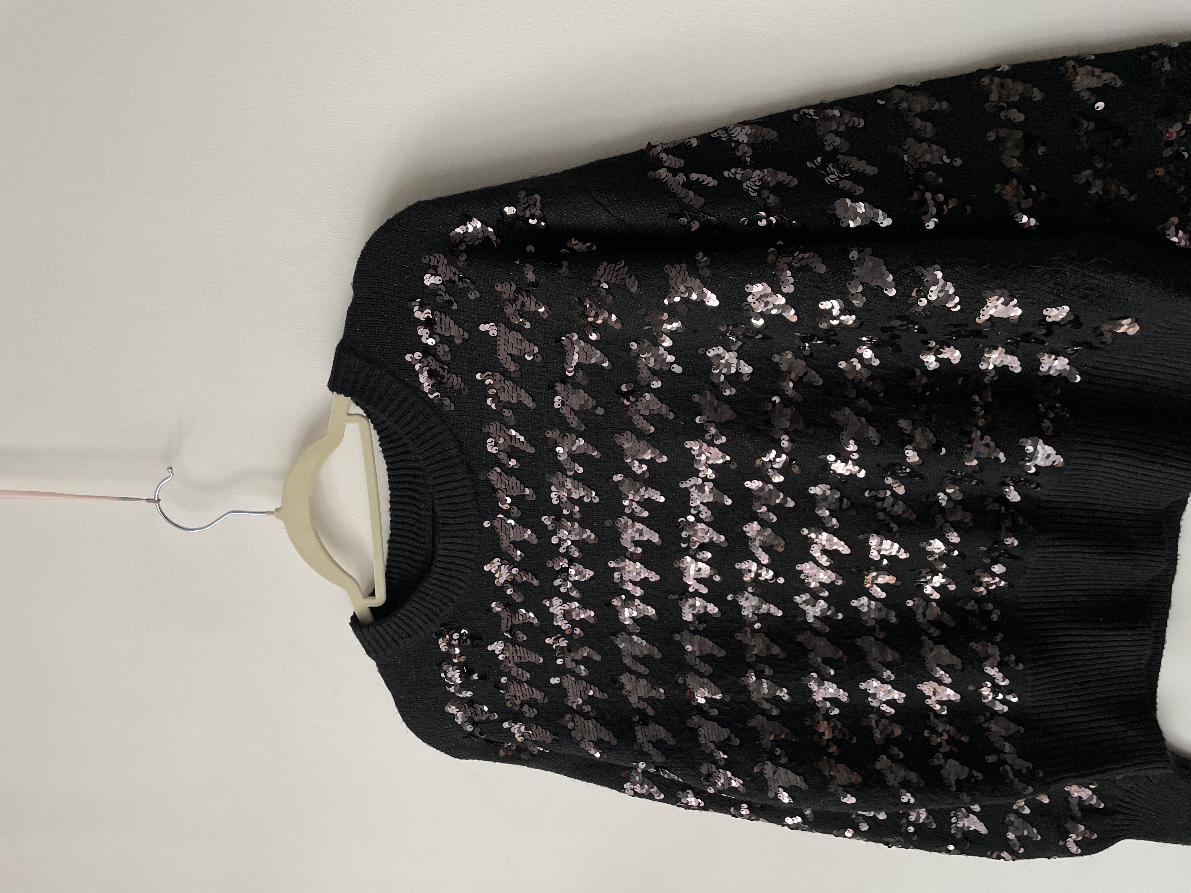 Sweater lentejuelas. Talla: M holgado 2