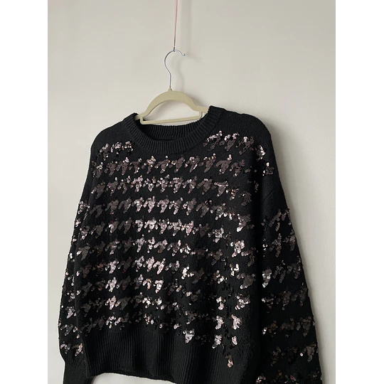 Sweater lentejuelas. Talla: M holgado
