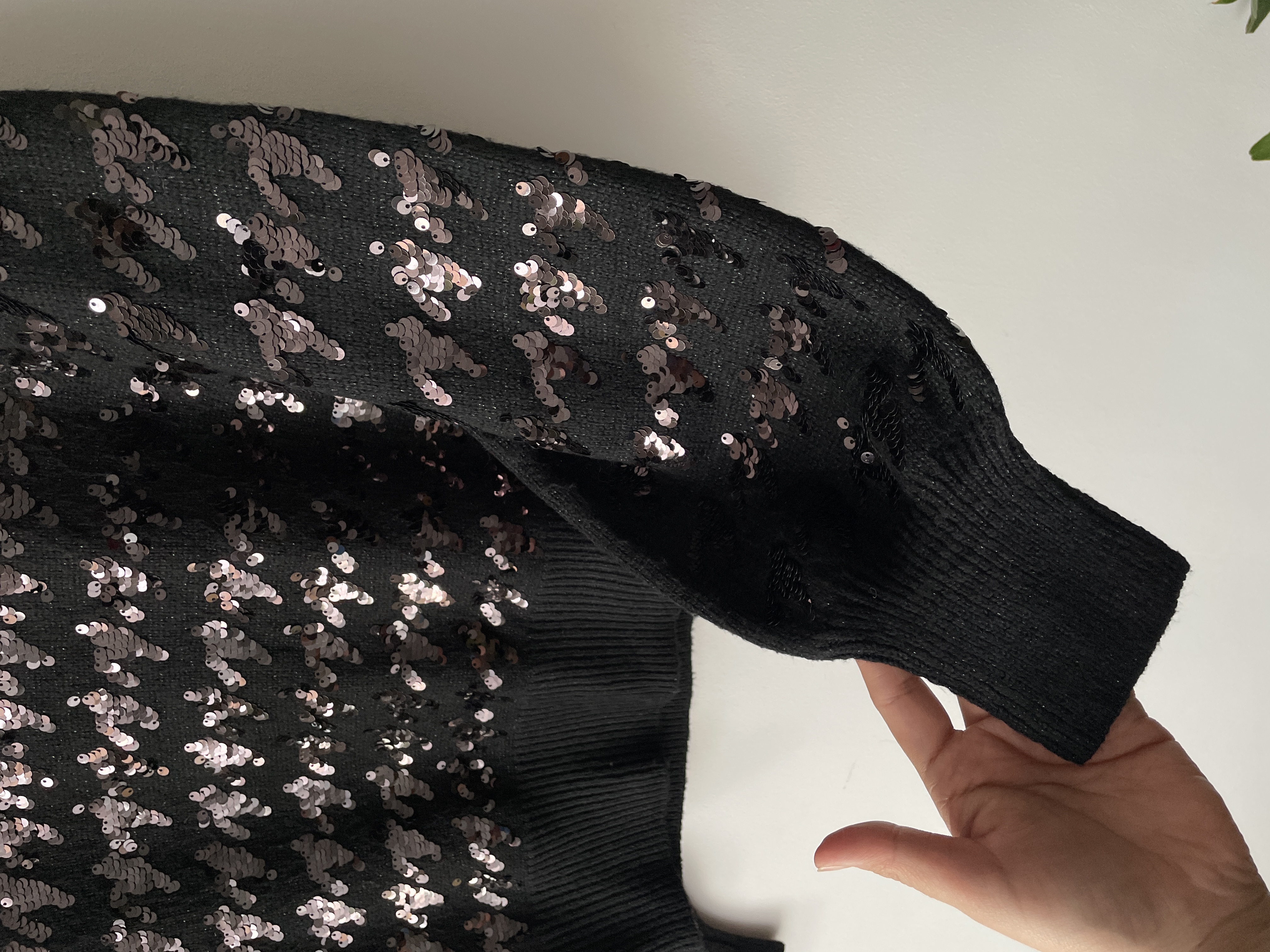 Sweater lentejuelas. Talla: M holgado 4
