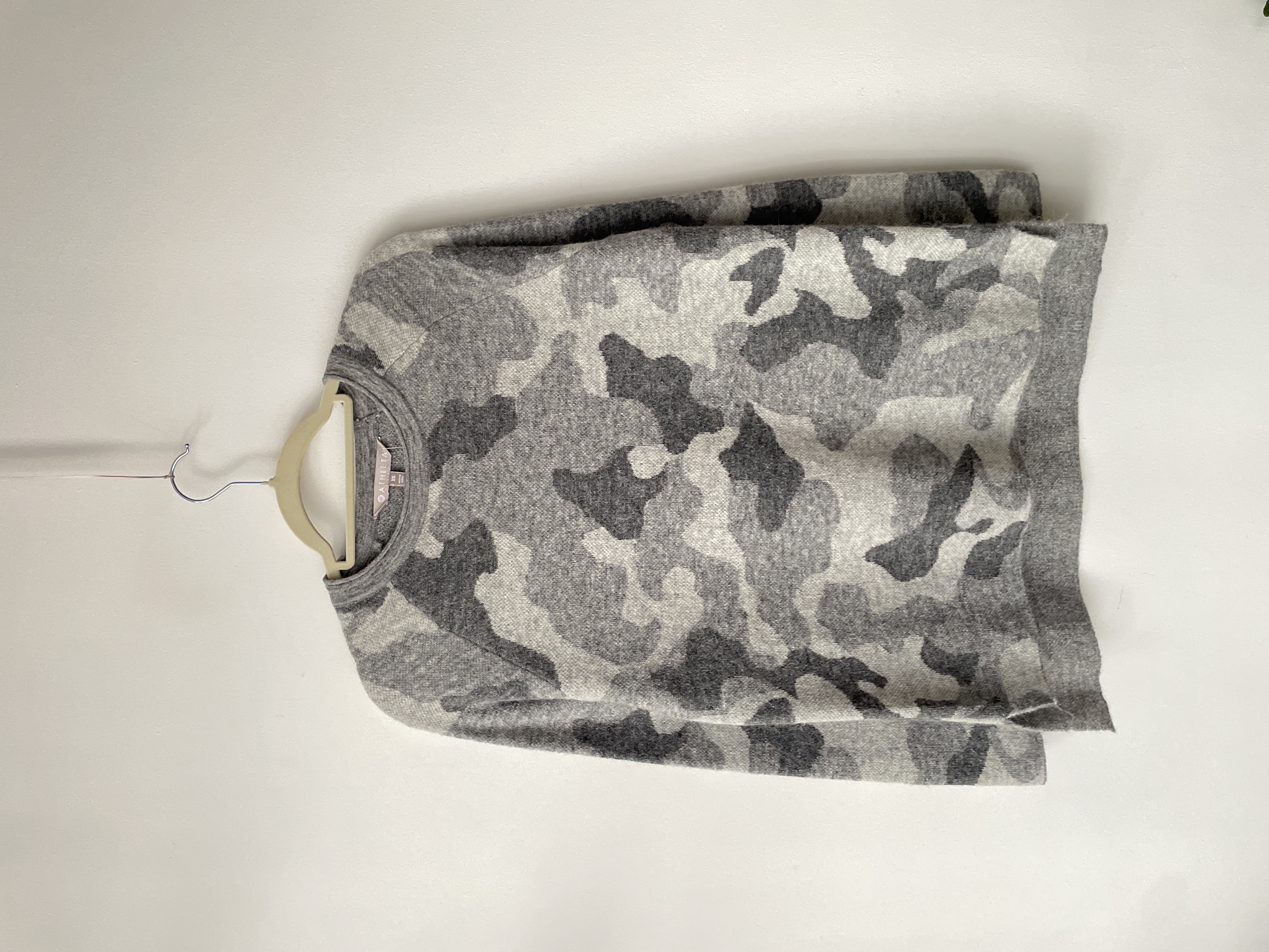 Sweater camuflaje lana y alpaca. Talla: XS holgado 1