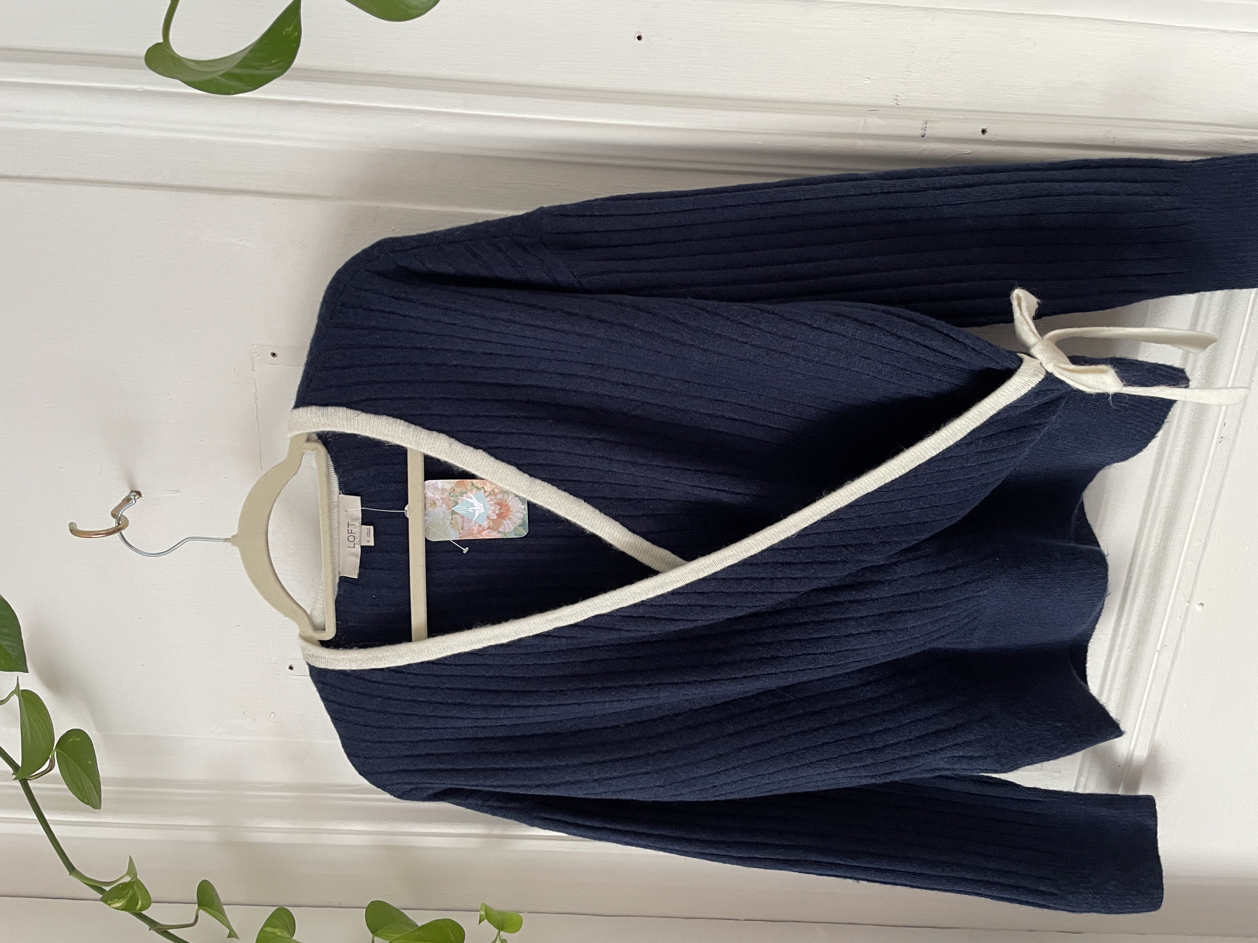 Sweater cruzado. Talla: M 2