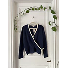 Sweater cruzado. Talla: M 1
