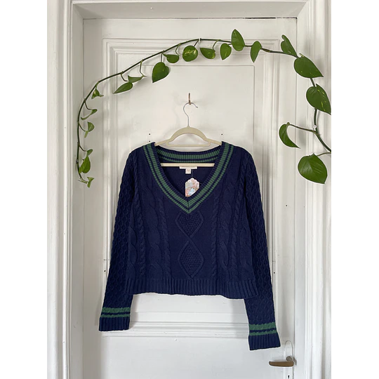 Sweater v neck. Talla: S