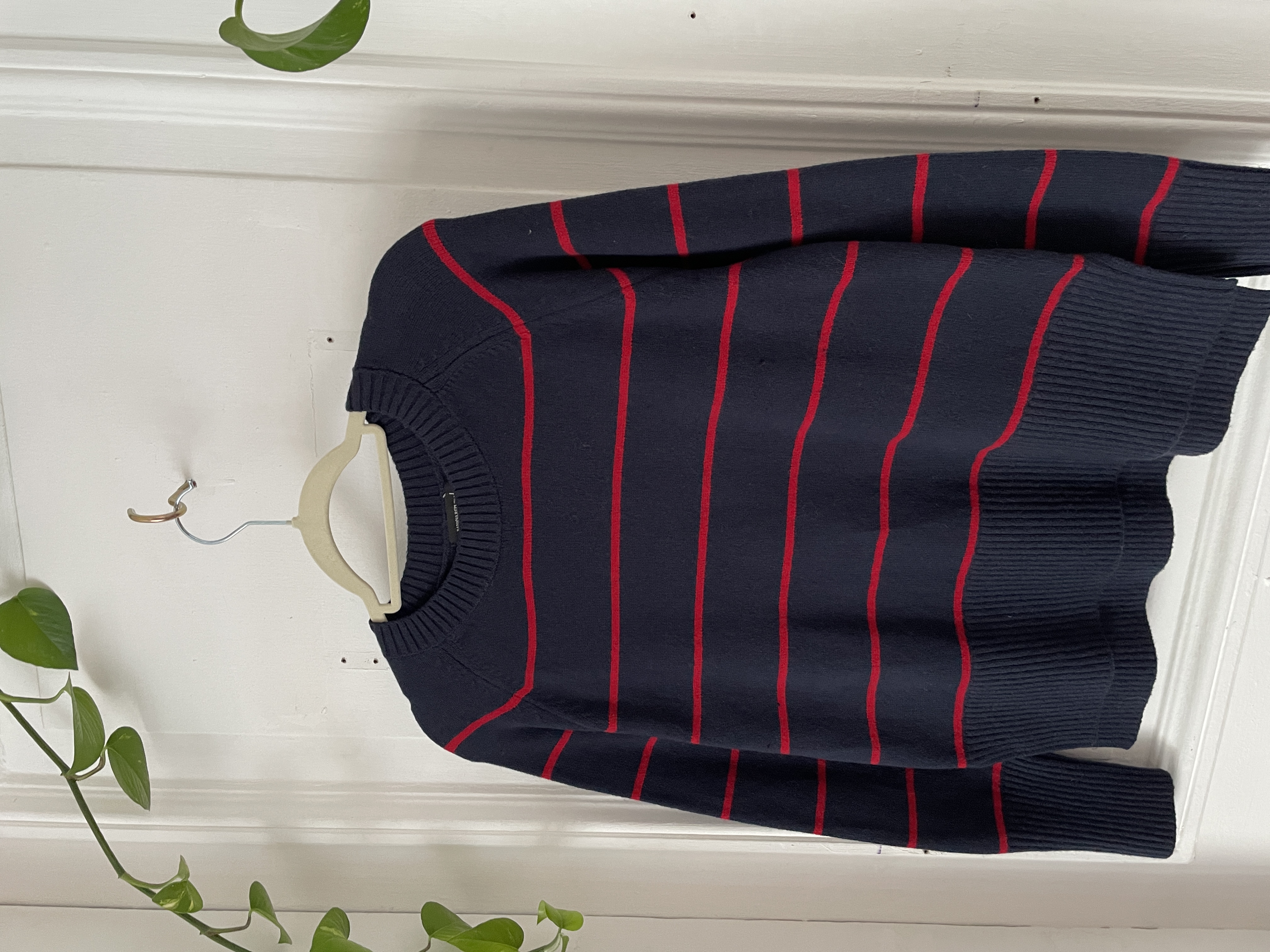 Sweater rayas banana. Talla: M 2
