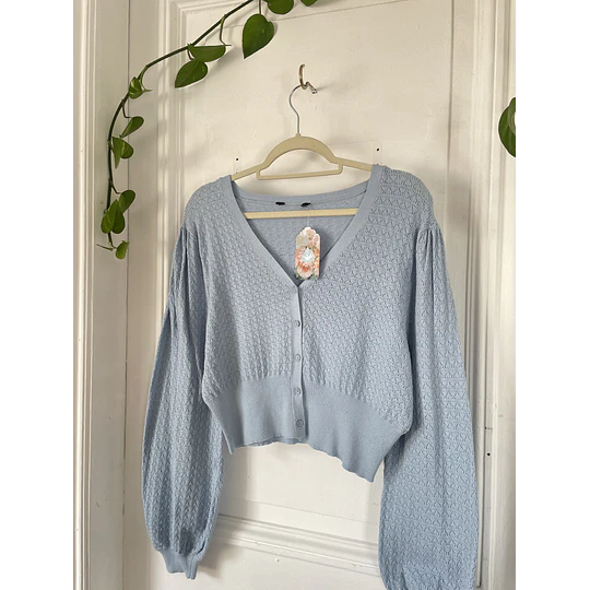 Cárdigan celeste. Talla: L