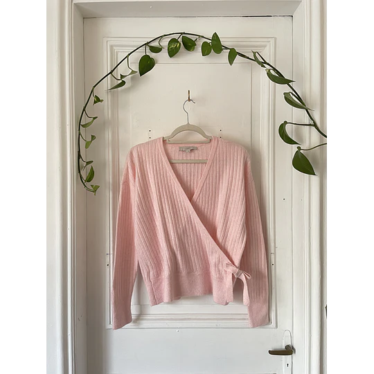 Sweater cruzado. Talla: S grande (M)