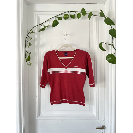 Polera guess. Talla: M