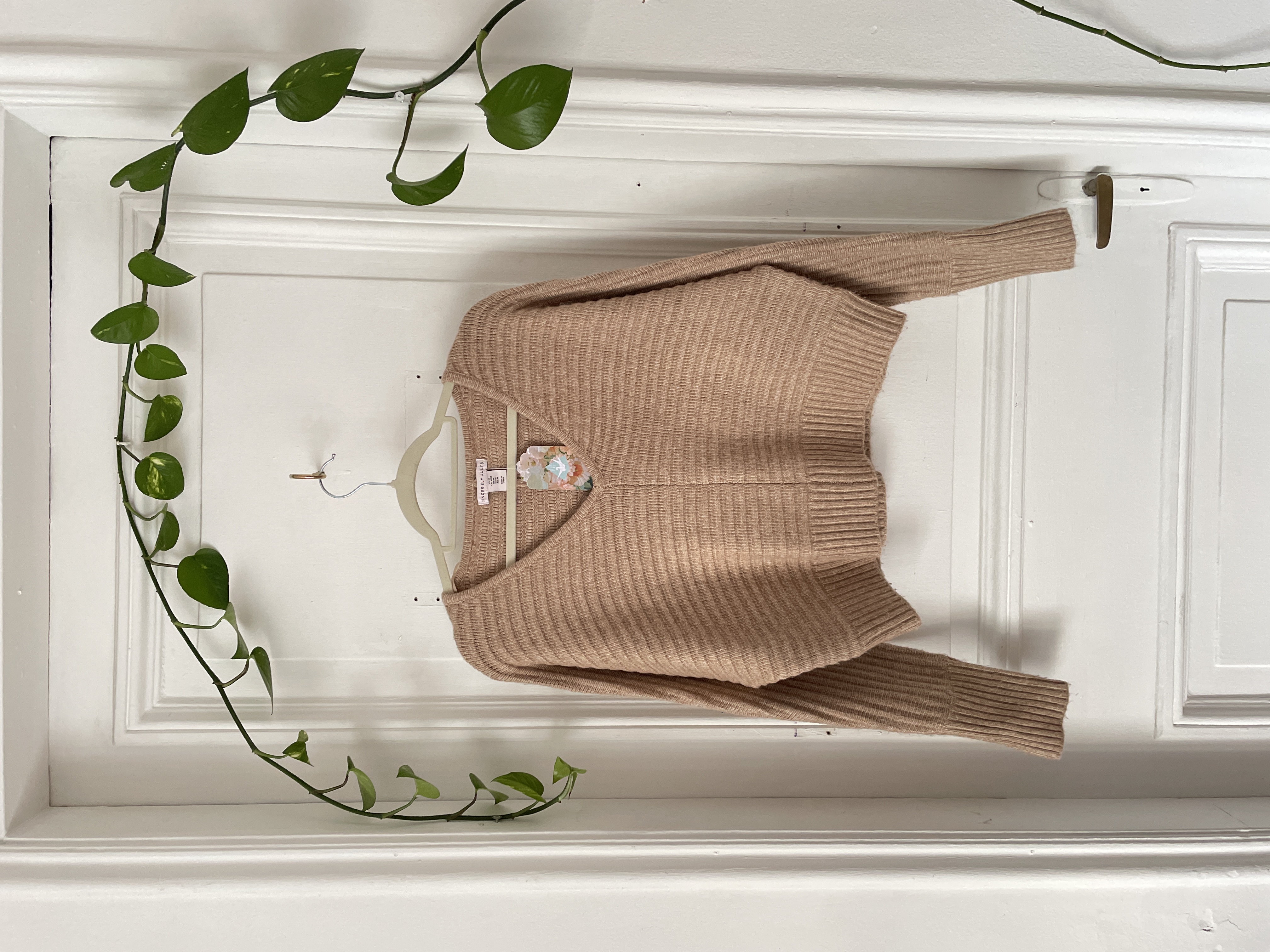 Sweater nervado. Talla: M 1