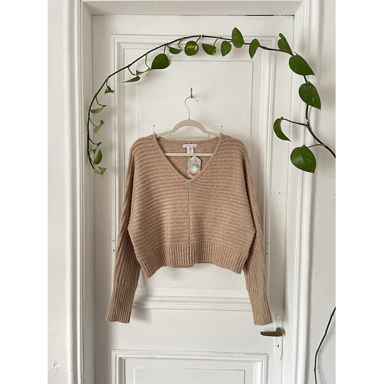 Sweater nervado. Talla: M