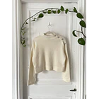 Sweater crema botones. Talla: S holgado  1