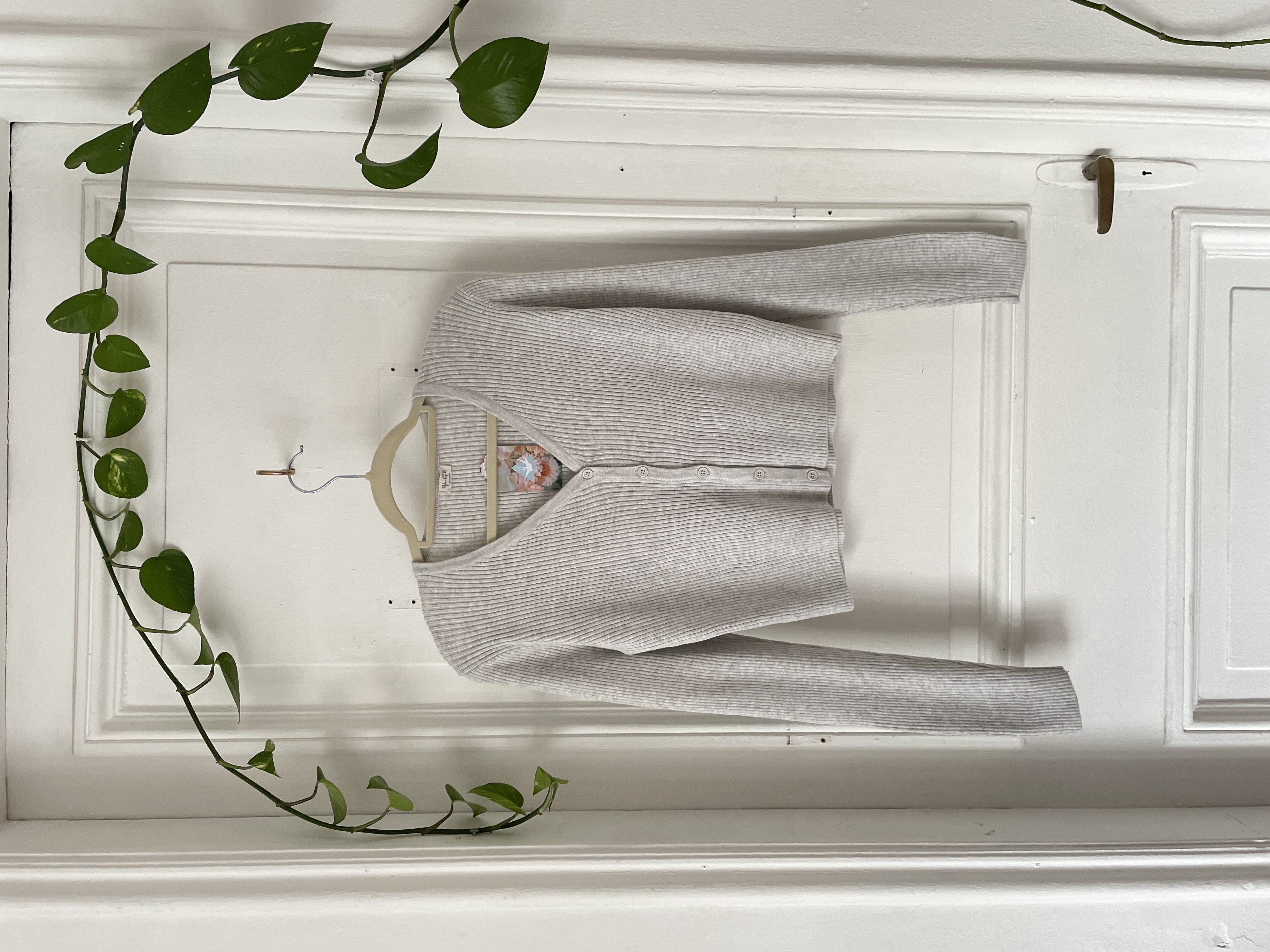 Cárdigan gris. Talla: M 1