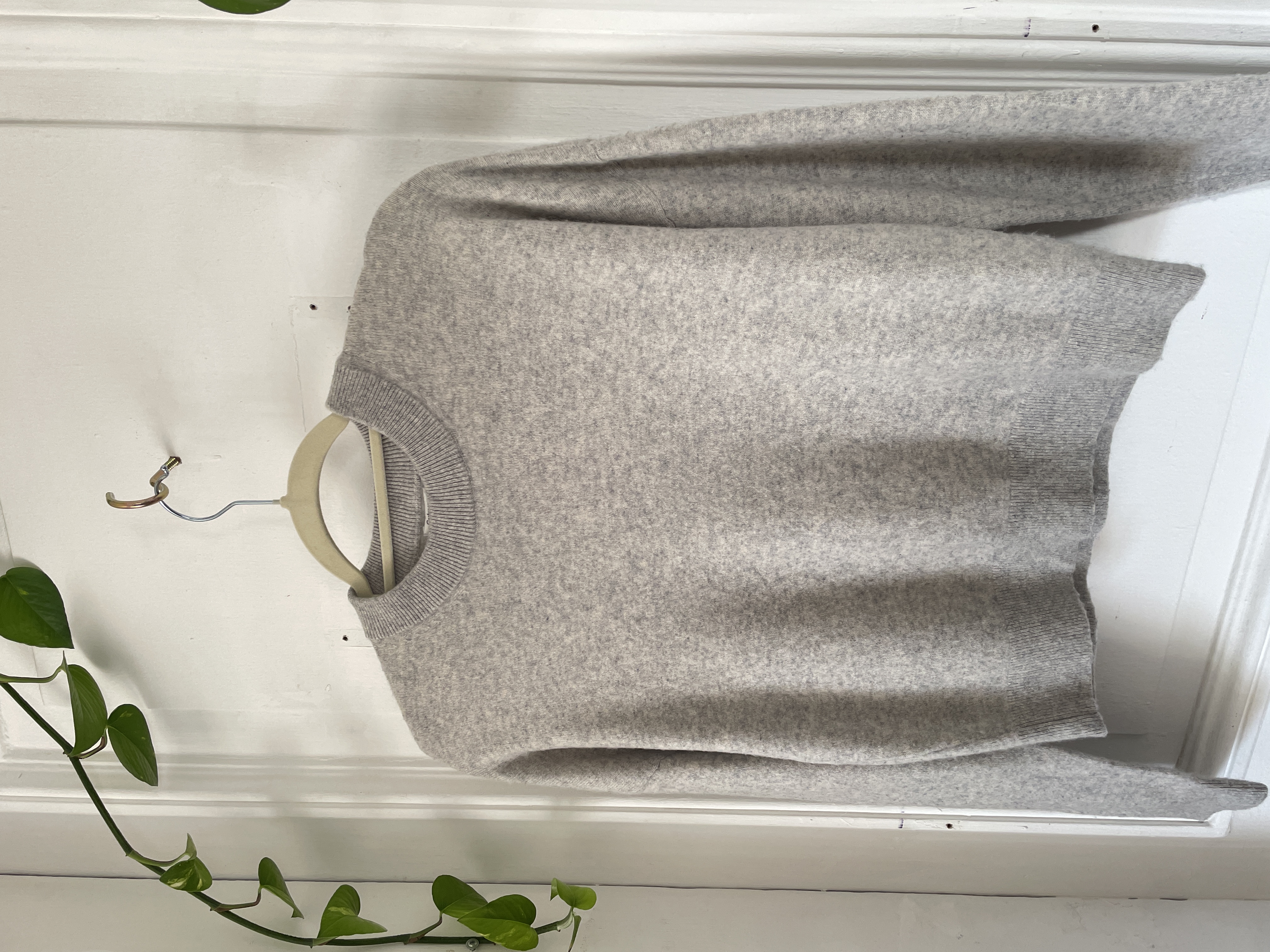 Sweater cachemira gris. Talla: M chico (S/M) 2