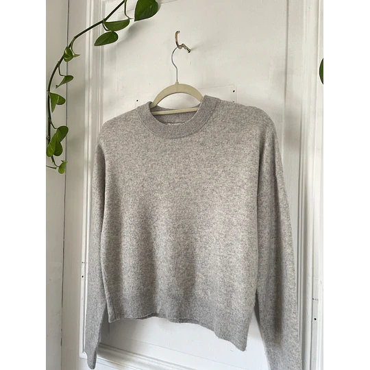 Sweater cachemira gris. Talla: M chico (S/M)