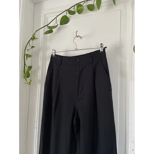 Pantalón sastre. Talla: M