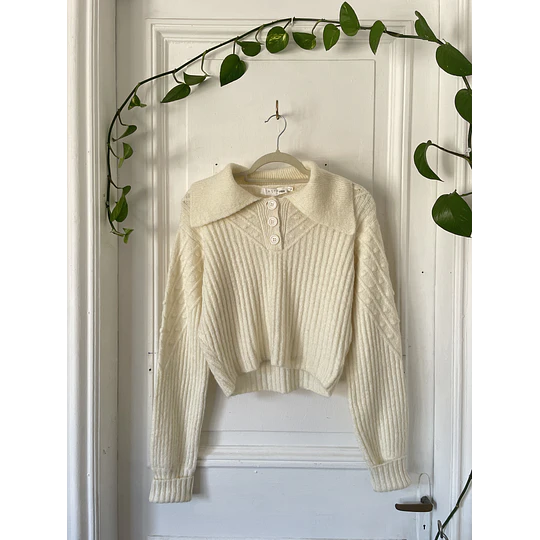 Sweater cuello. Talla: M