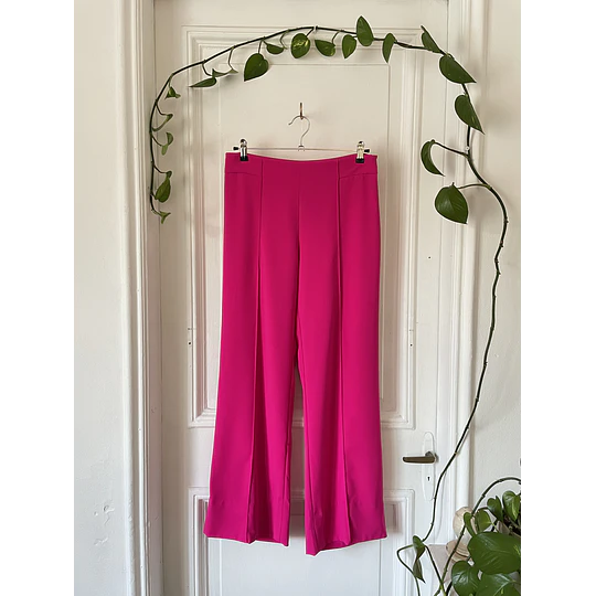 Pants fucsia. Talla: M