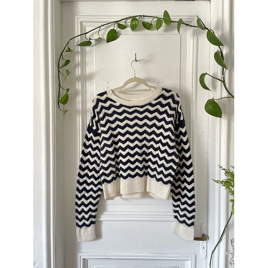 Sweater crevron. Talla: M
