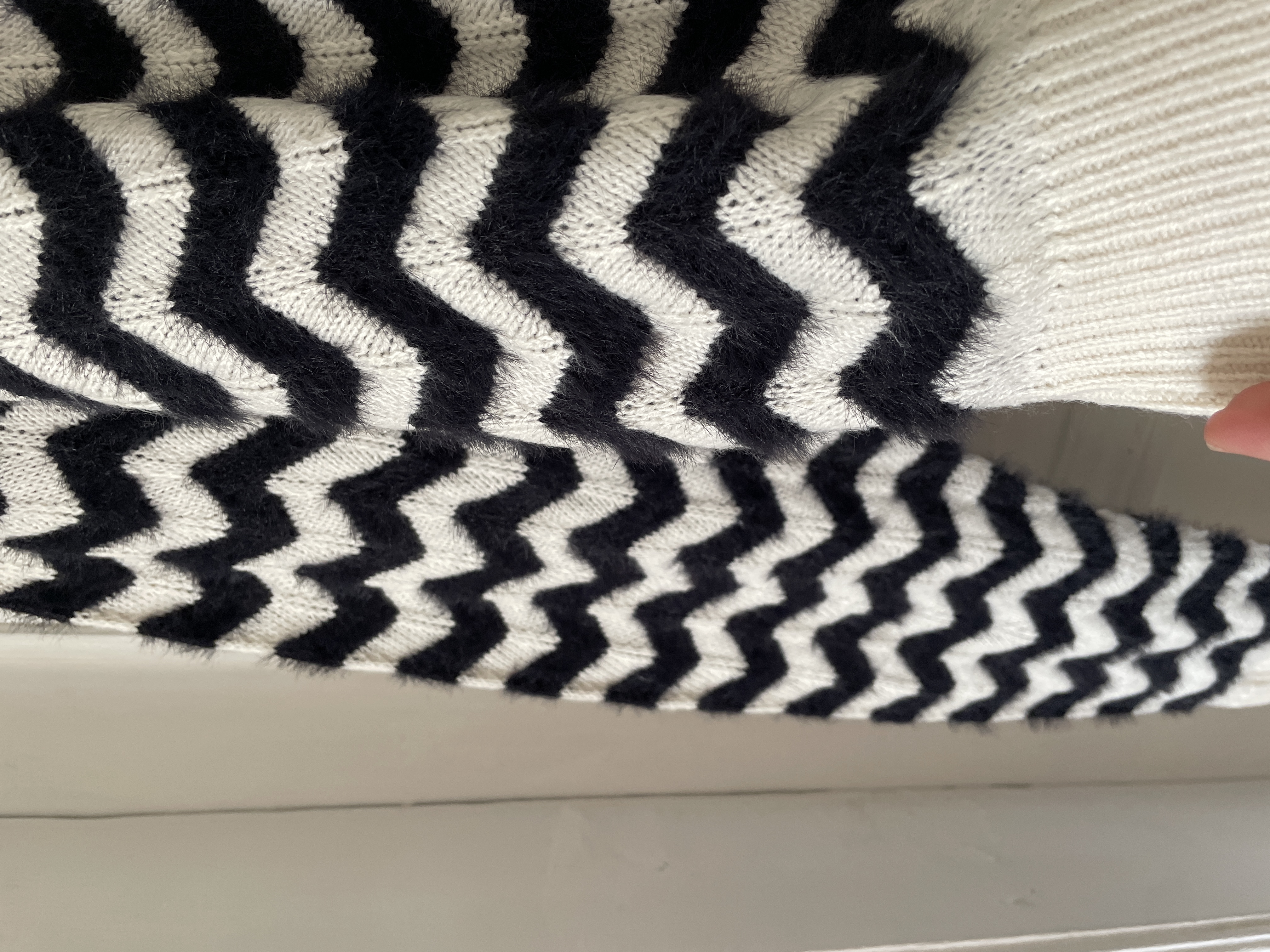 Sweater crevron. Talla: M 3