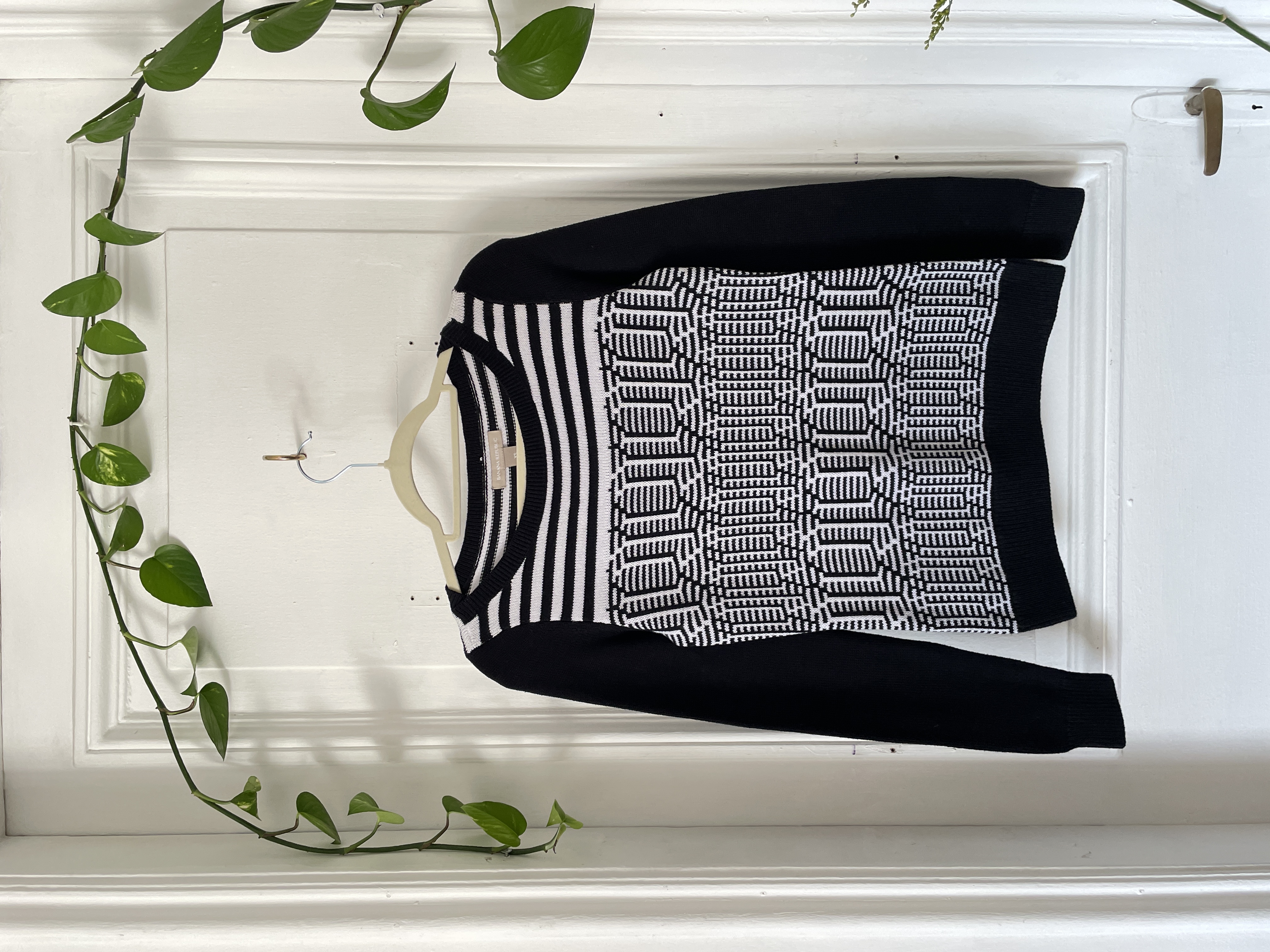 Sweater b/n. Talla: XS 1