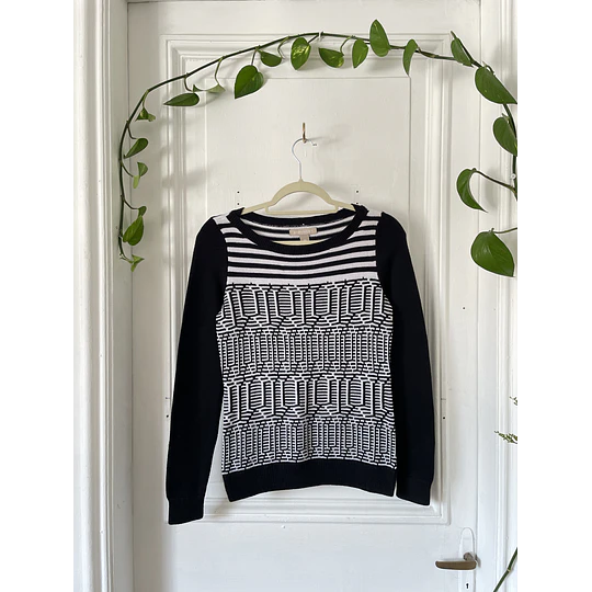 Sweater b/n. Talla: XS