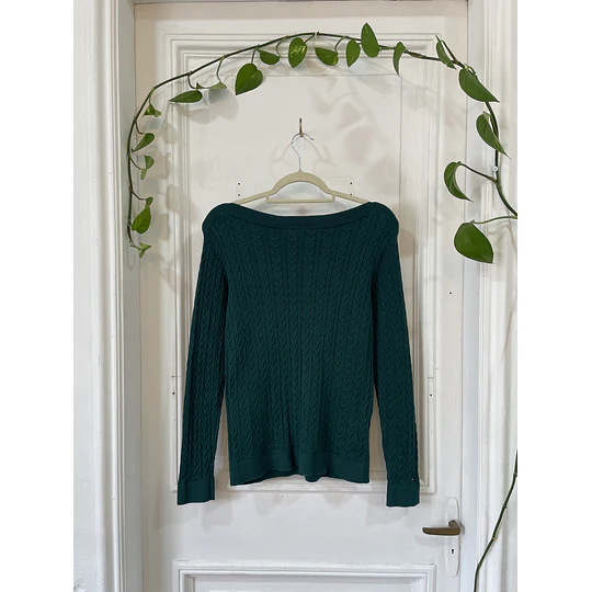 Sweater trenzado verde. Talla: S