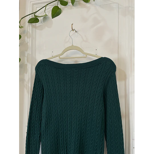 Sweater trenzado verde. Talla: S