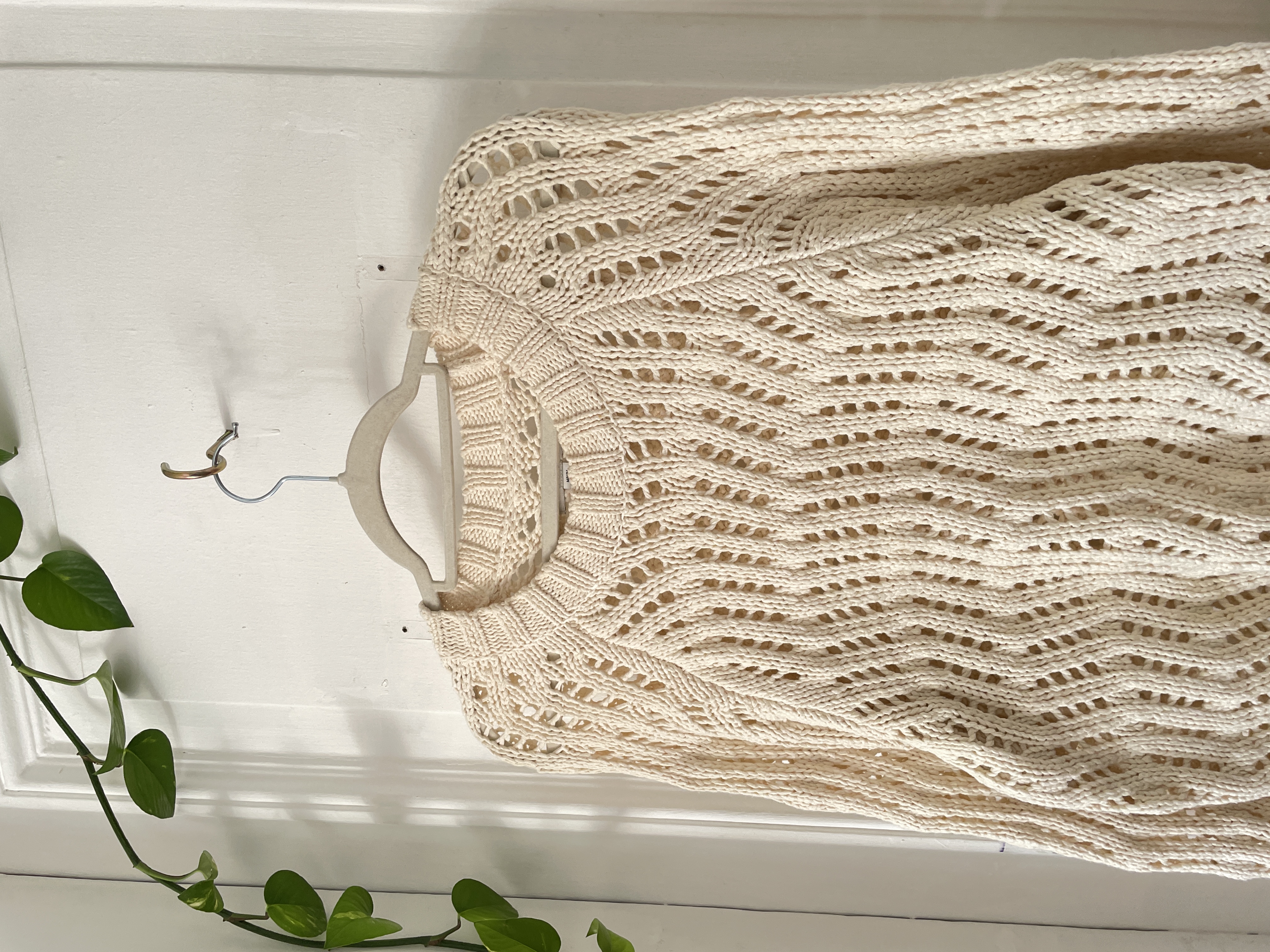 Sweater calado. Talla: M 2