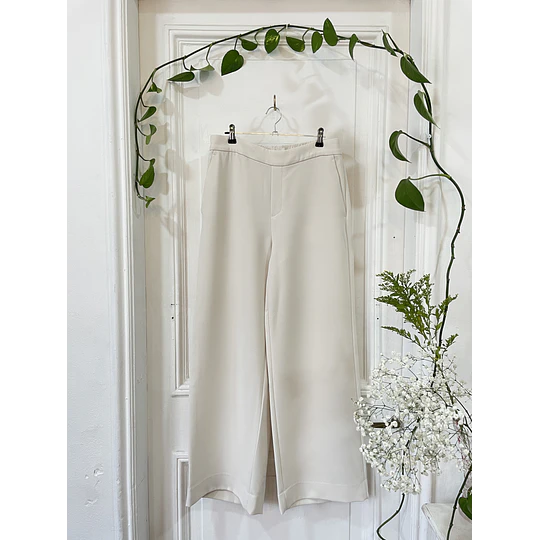 Pantalón blanco. Talla: S (38/40)