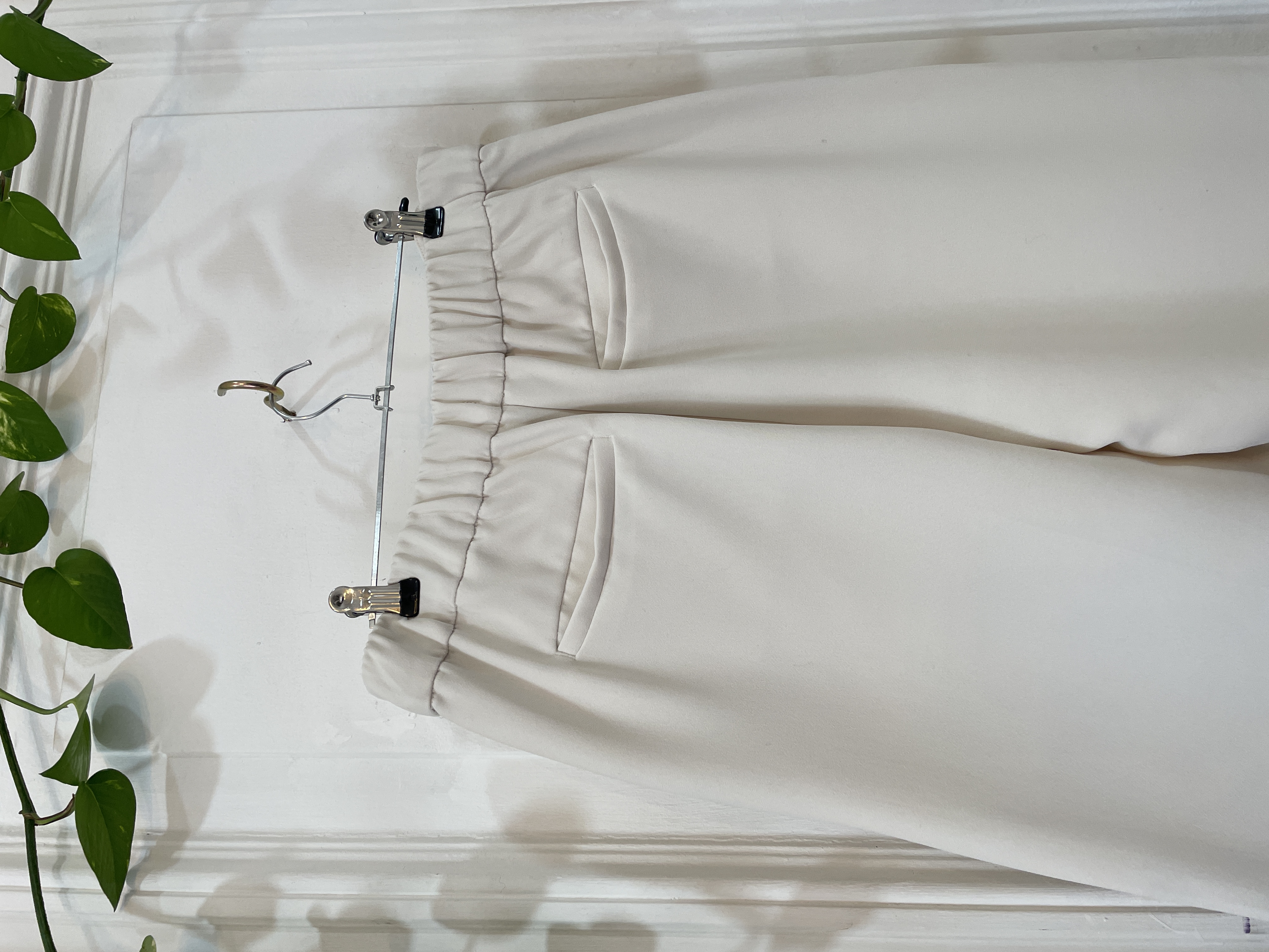 Pantalón blanco. Talla: S (38/40) 6