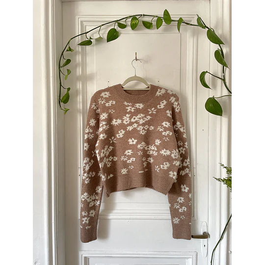 Sweater floral. Talla: M