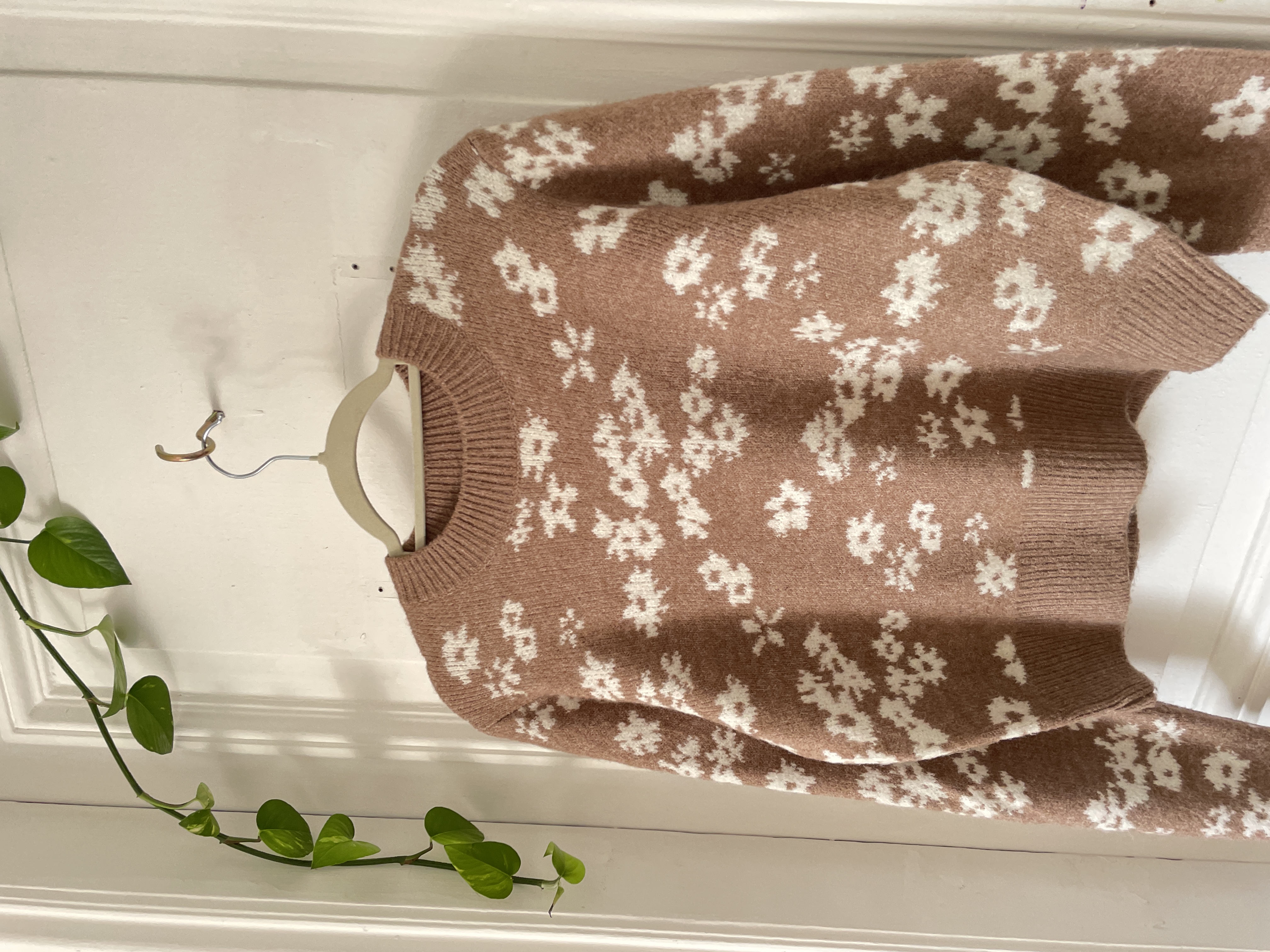 Sweater floral. Talla: M 2