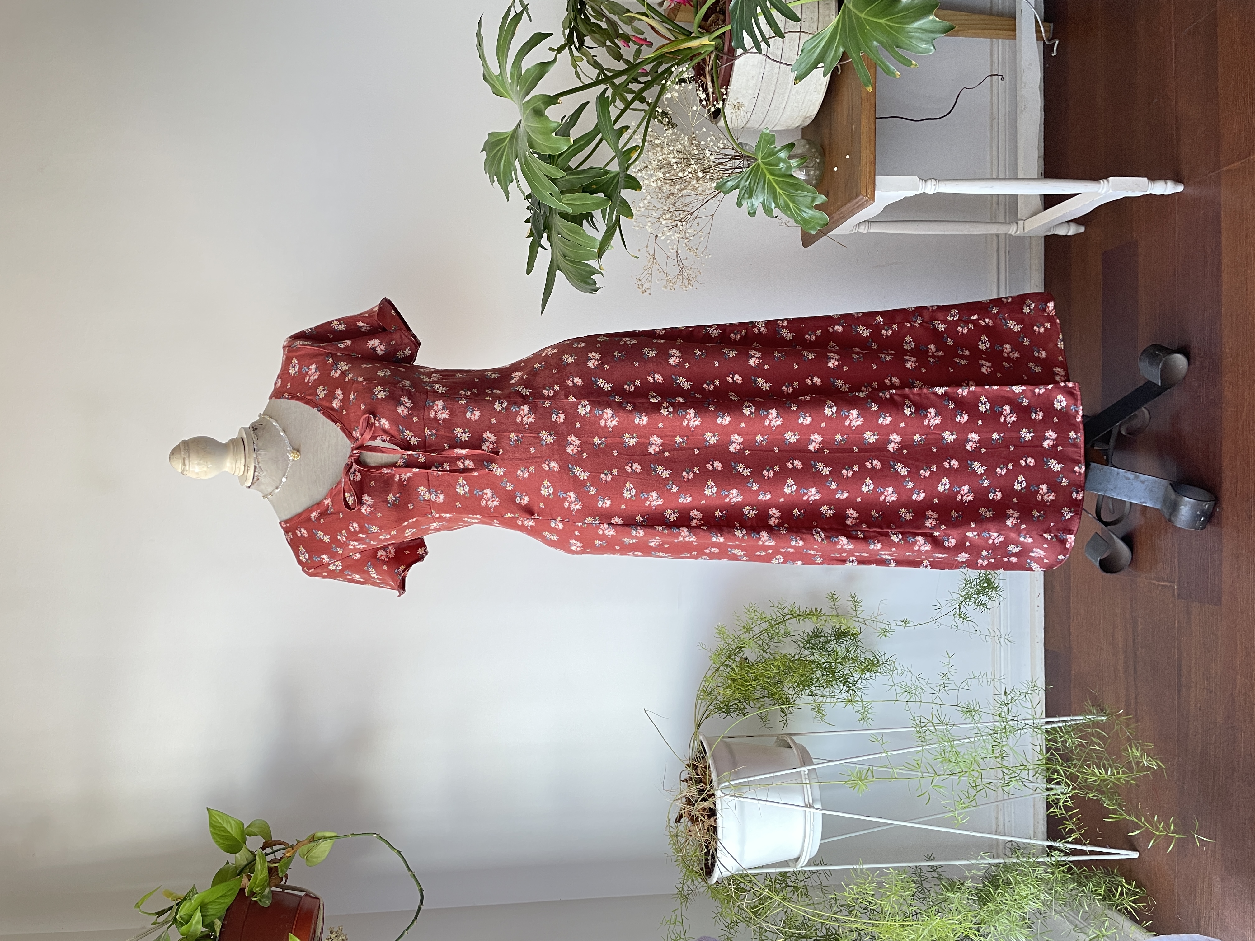 Vestido satín. Talla: XS 1