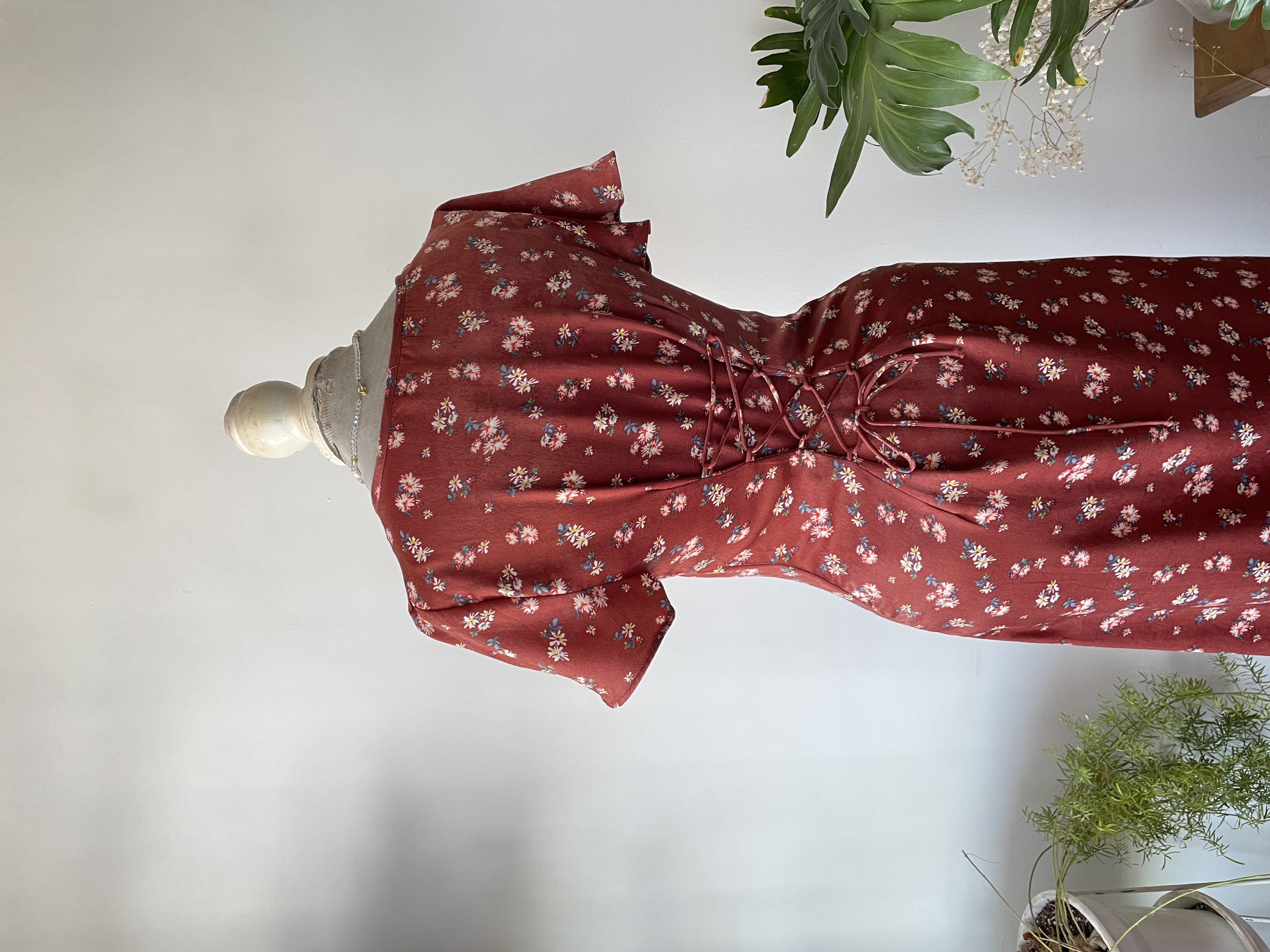 Vestido satín. Talla: XS 4