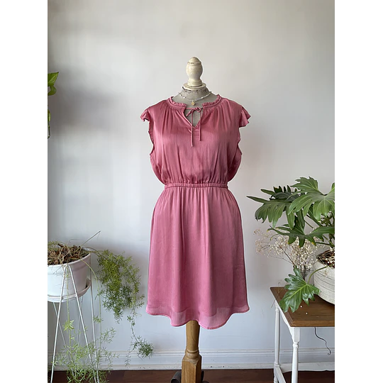 Vestido rosa viejo satín. Talla: L 