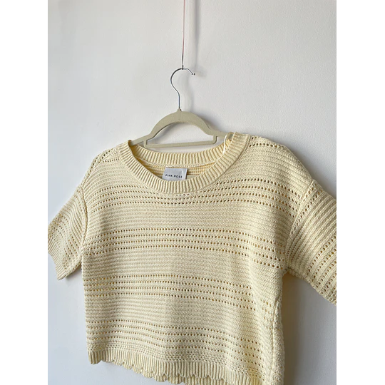Polera calada. Talla: XS