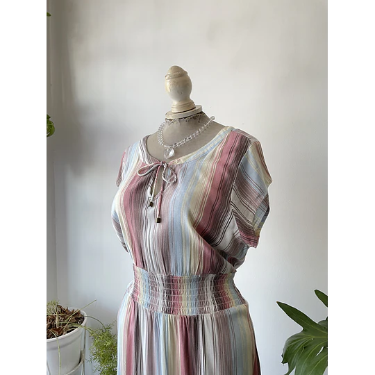 Vestido líneas. Talla: L