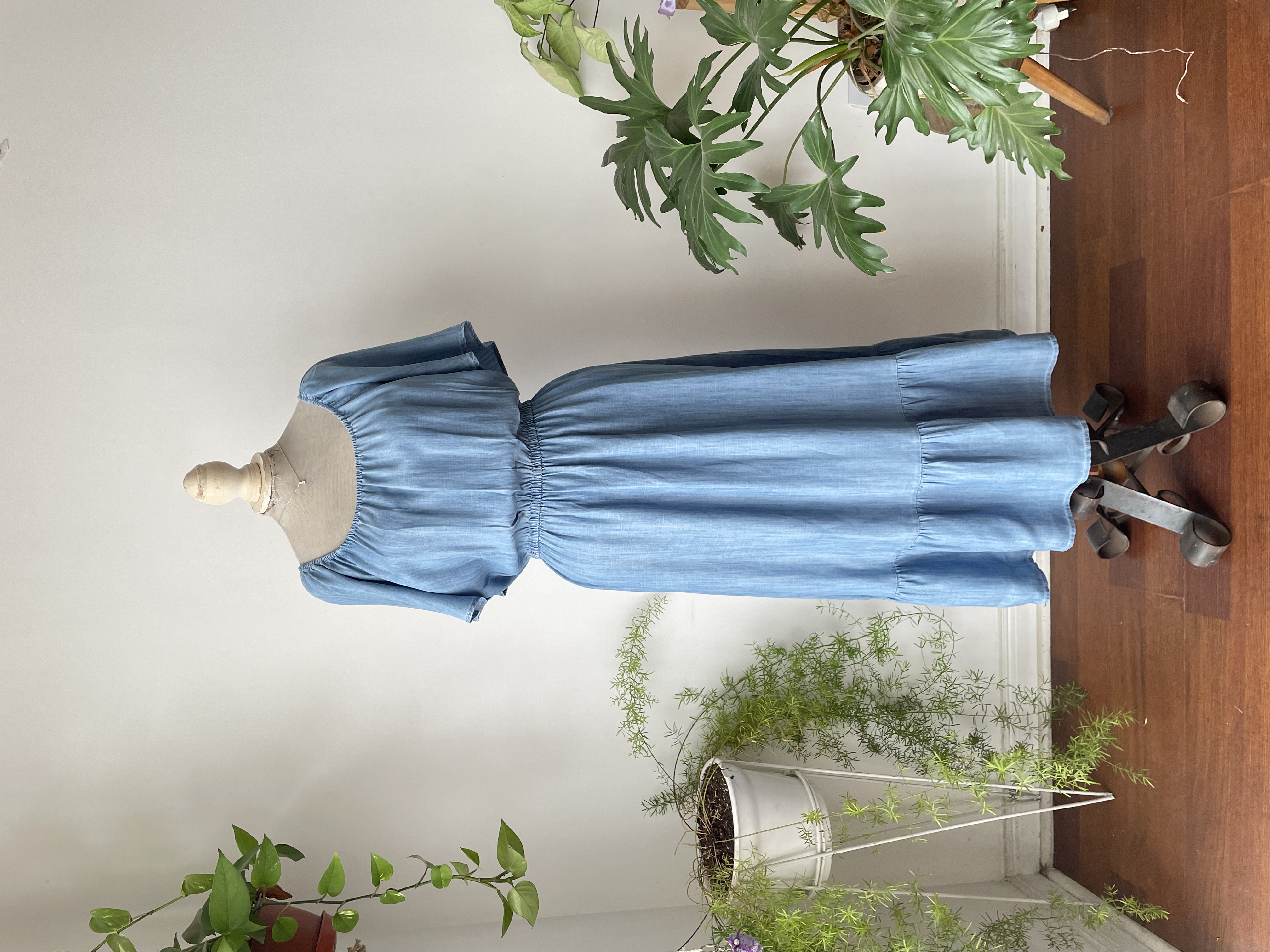 Vestido celeste lyocell. Talla: L Grande 1