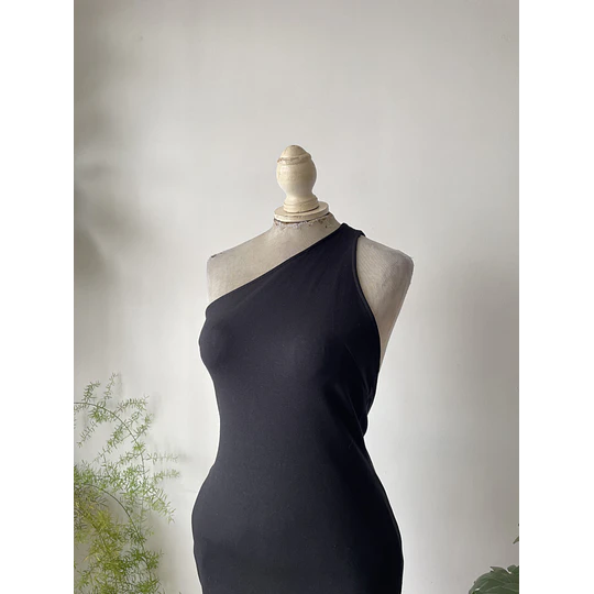 Vestido asimétrico  tiras. Talla: L