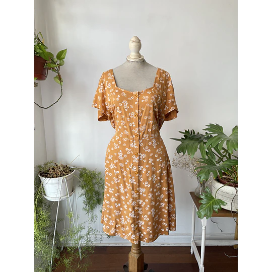 Vestido ocre Floral. Talla: XL