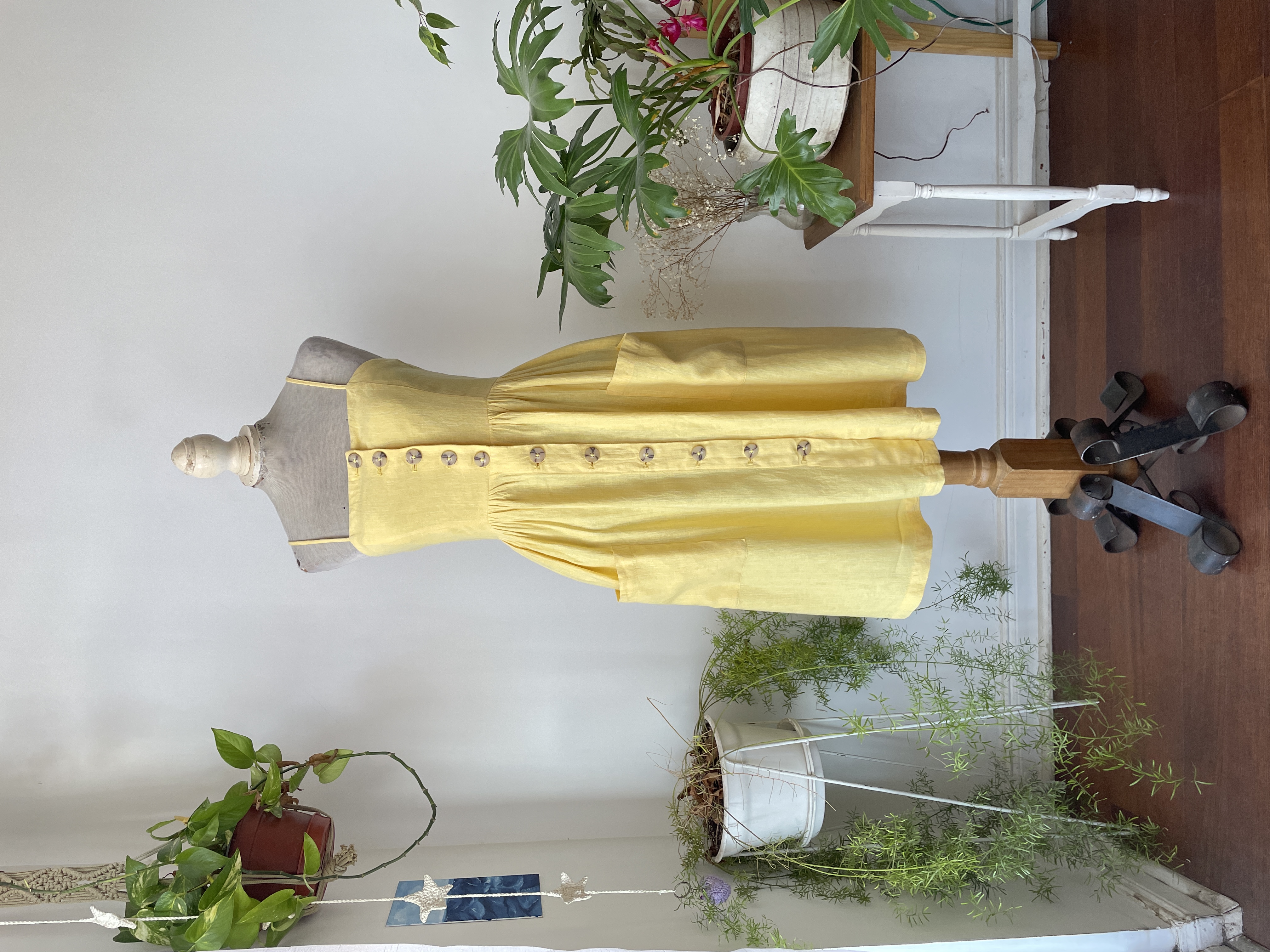 Vestido amarillo lino. Talla: S 1