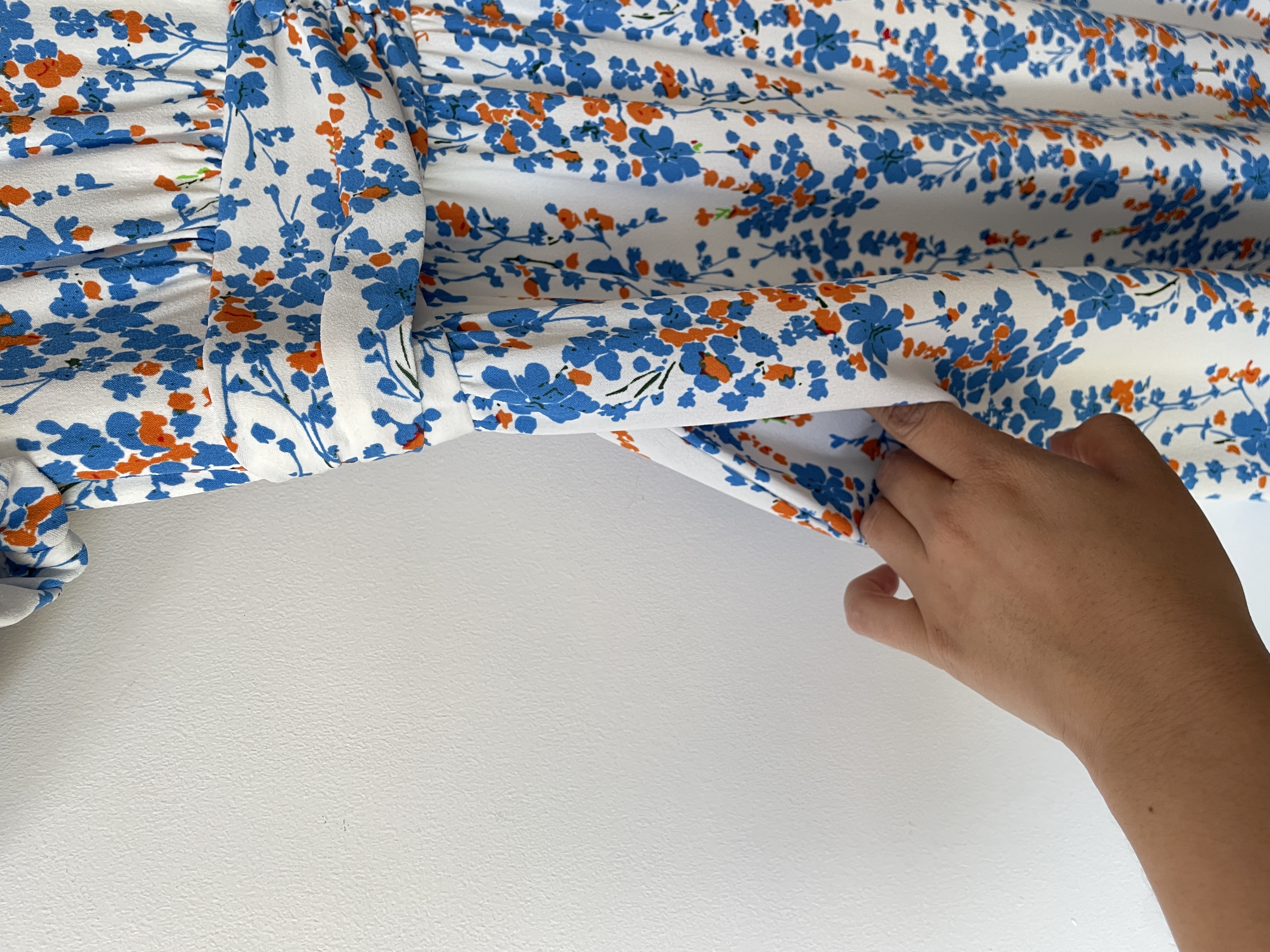 Vestido flores. Talla: L 5