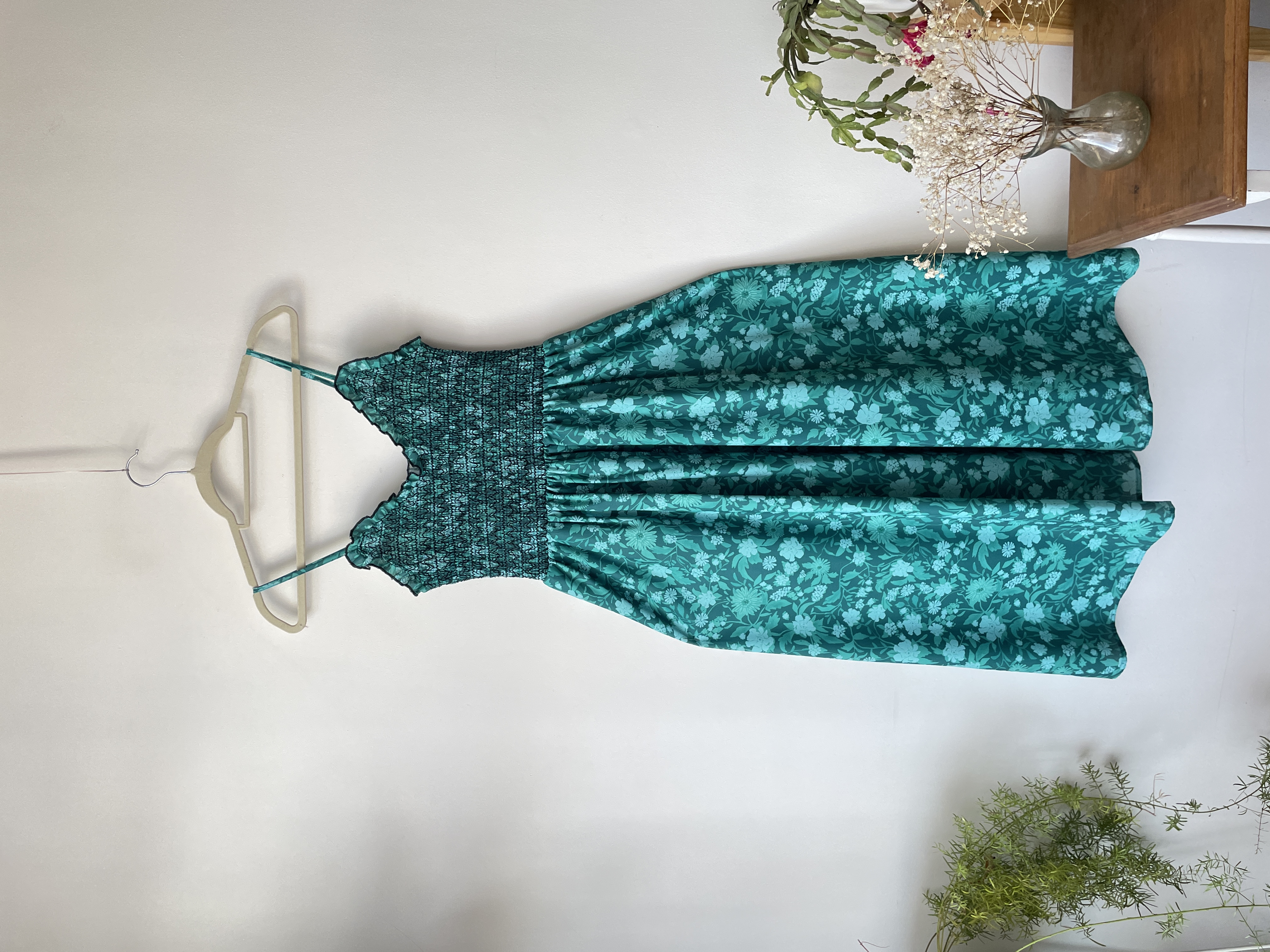 Vestido verde. Talla: M 1