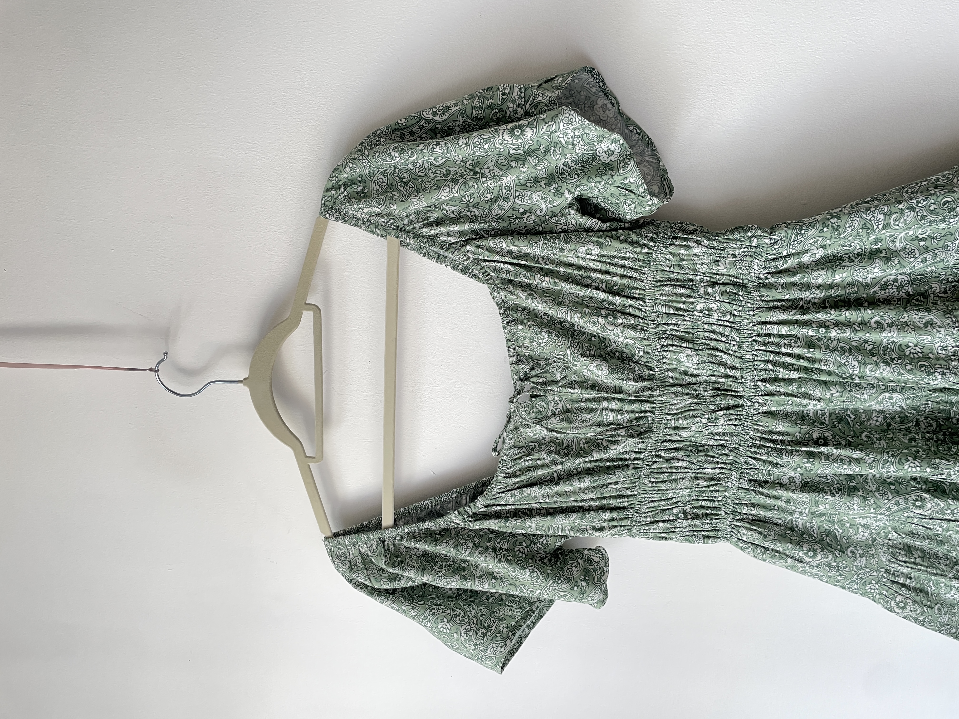 Enterito verde. Talla: M 2