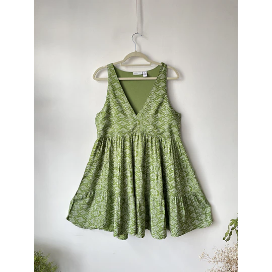 Vestido verde. Talla: L